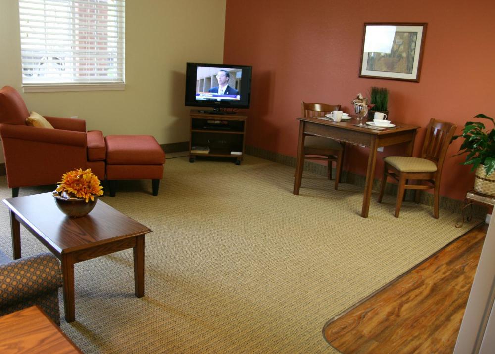 Queen Suite interior
